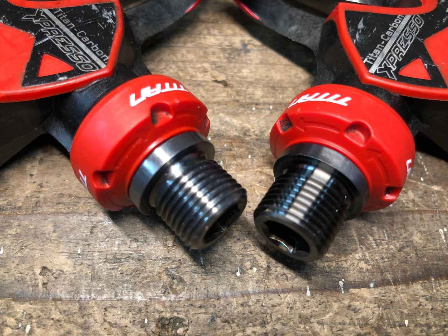 IM959 タイム TIME エクスプレッソ XPRESSO 12 ビンディングペダル カーボン チタンシャフト 黒赤