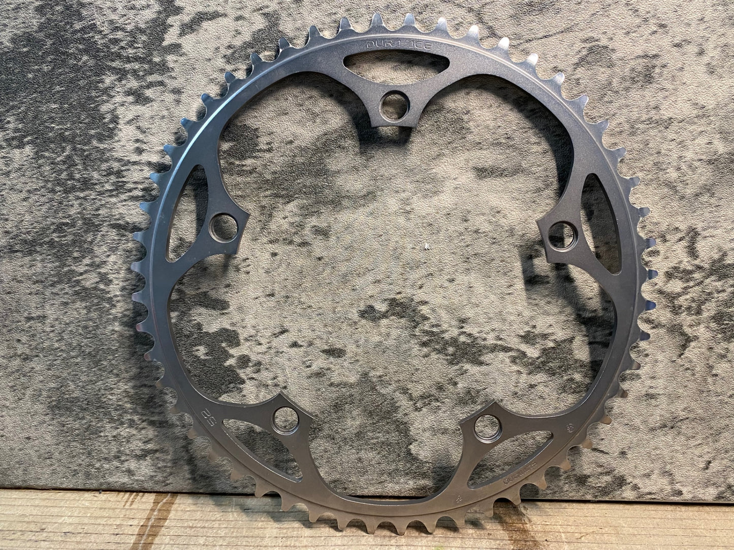 IP851 シマノ SHIMANO デュラエース DURA-ACE NJS チェーンリング 52T PCD144 トラック