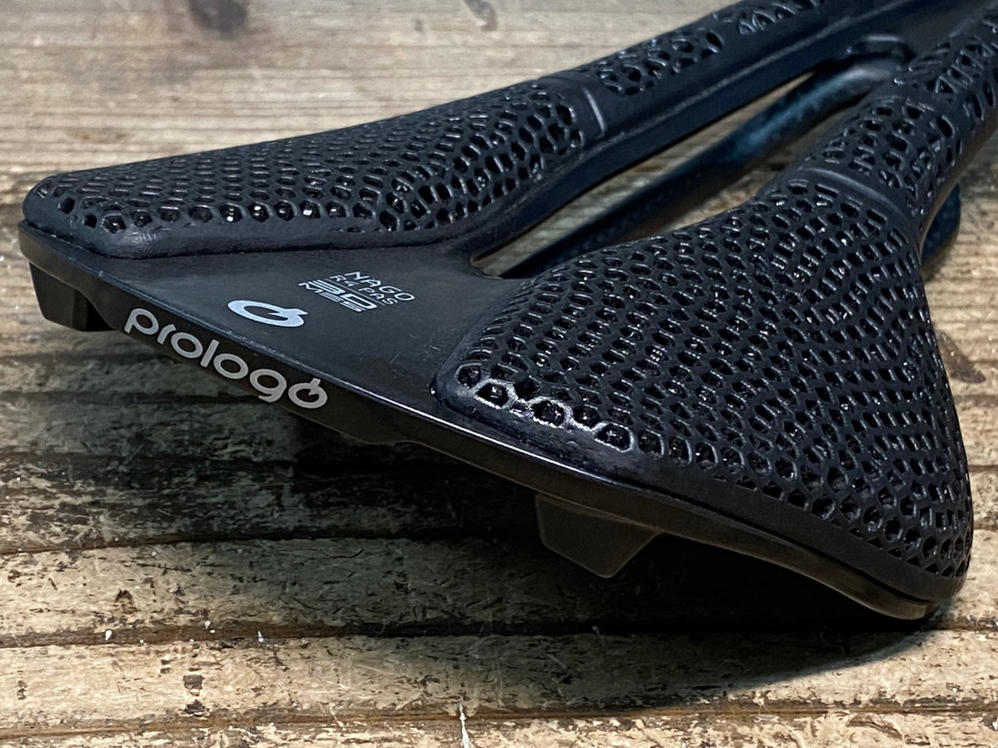 IZ378 プロロゴ Prologo ナゴ NAGO R4 PAS 3D MSS サドル カーボンレール 黒