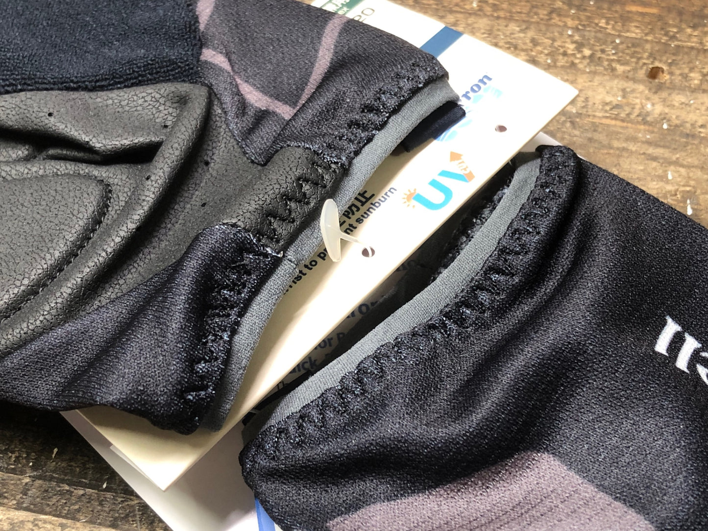 IM468 モンベル mont-bell 指切り グローブ グレー S 未使用