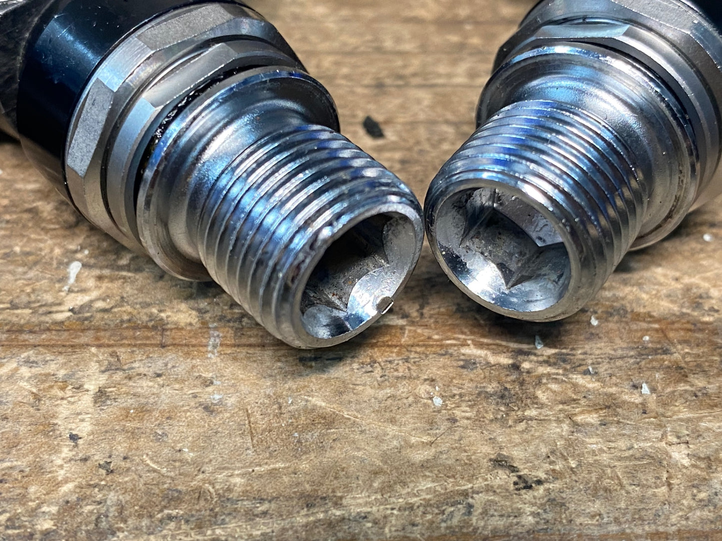 IS683 シマノ SHIMANO デュラエース DURA-ACE PD-R9100 ビンディングペダル