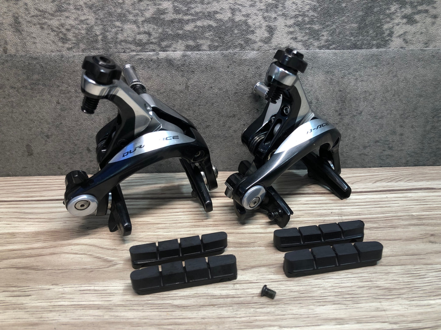 IU428 シマノ SHIMANO デュラエース DURA-ACE BR-9000 ブレーキキャリパー セット