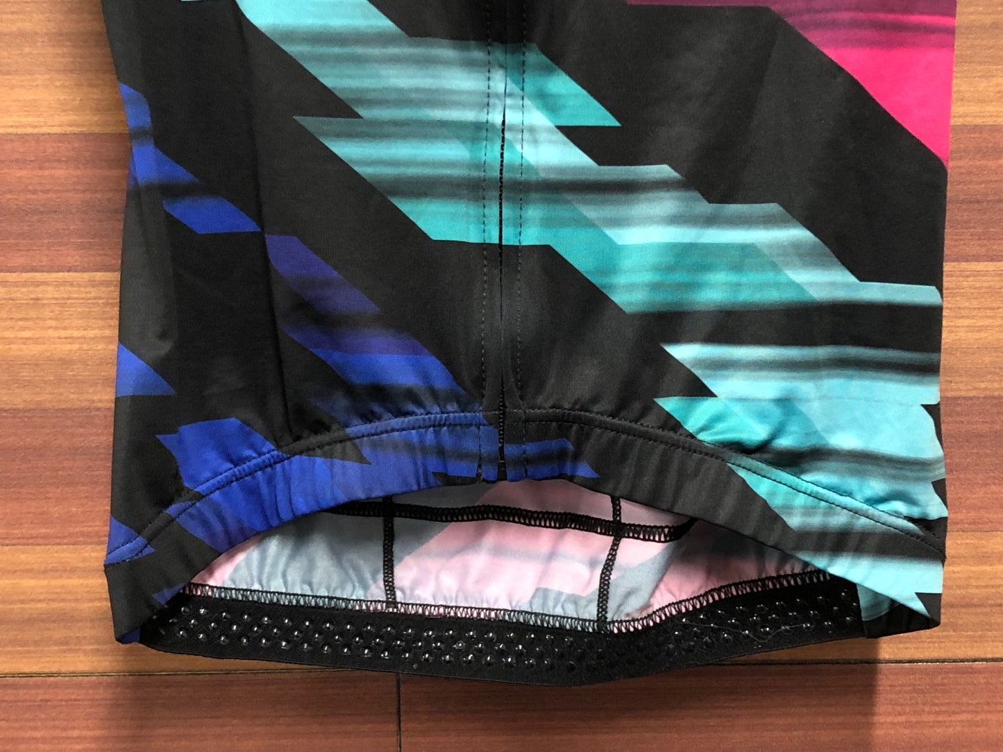 IQ863 ラファ Rapha CANYON SRAM CORE JERSEY 半袖サイクルジャージ 黒 総柄 XXS レディース TEAM sky