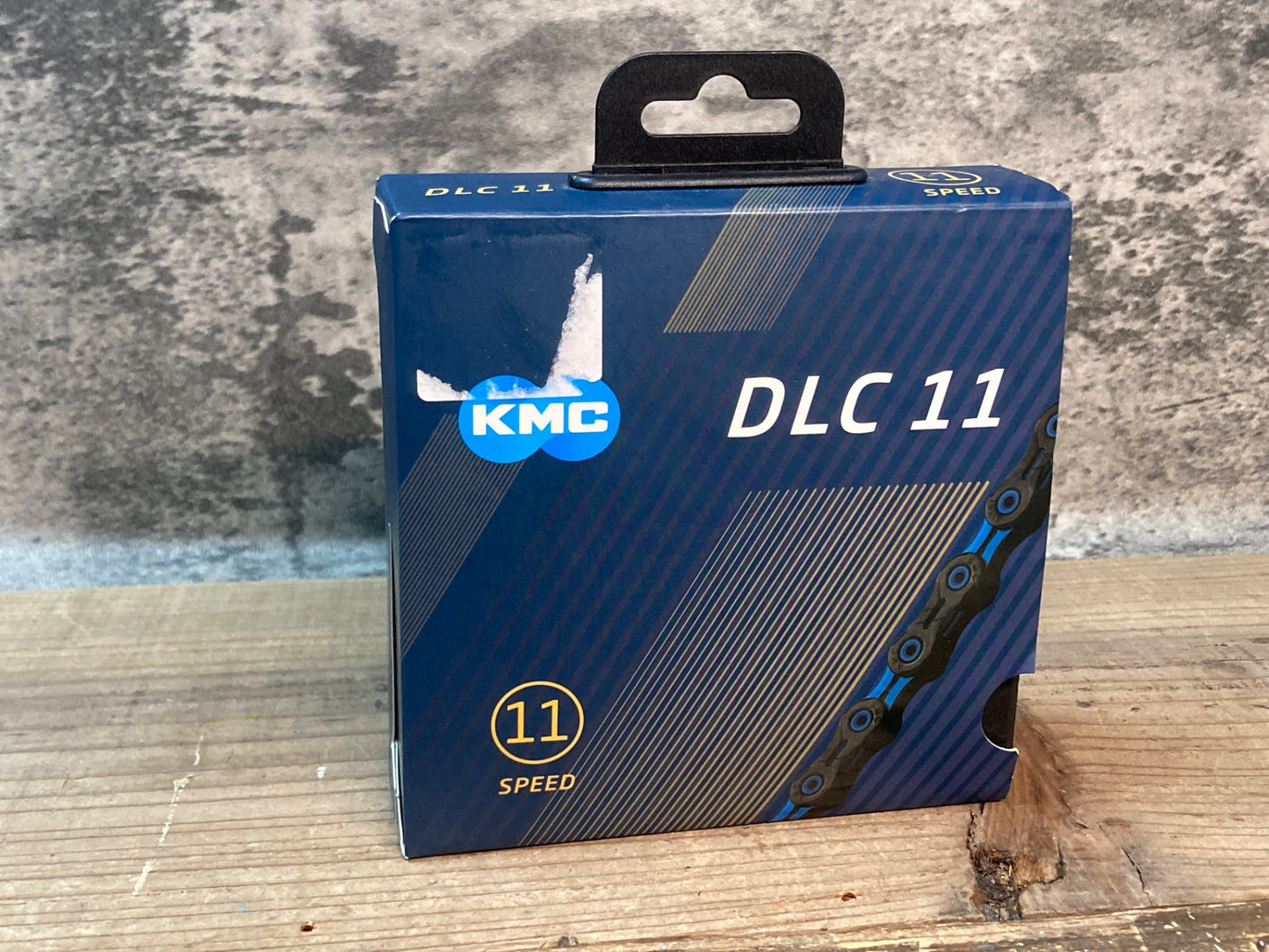 IR700 KMC DLC11 チェーン 118L ブラック/ブルー