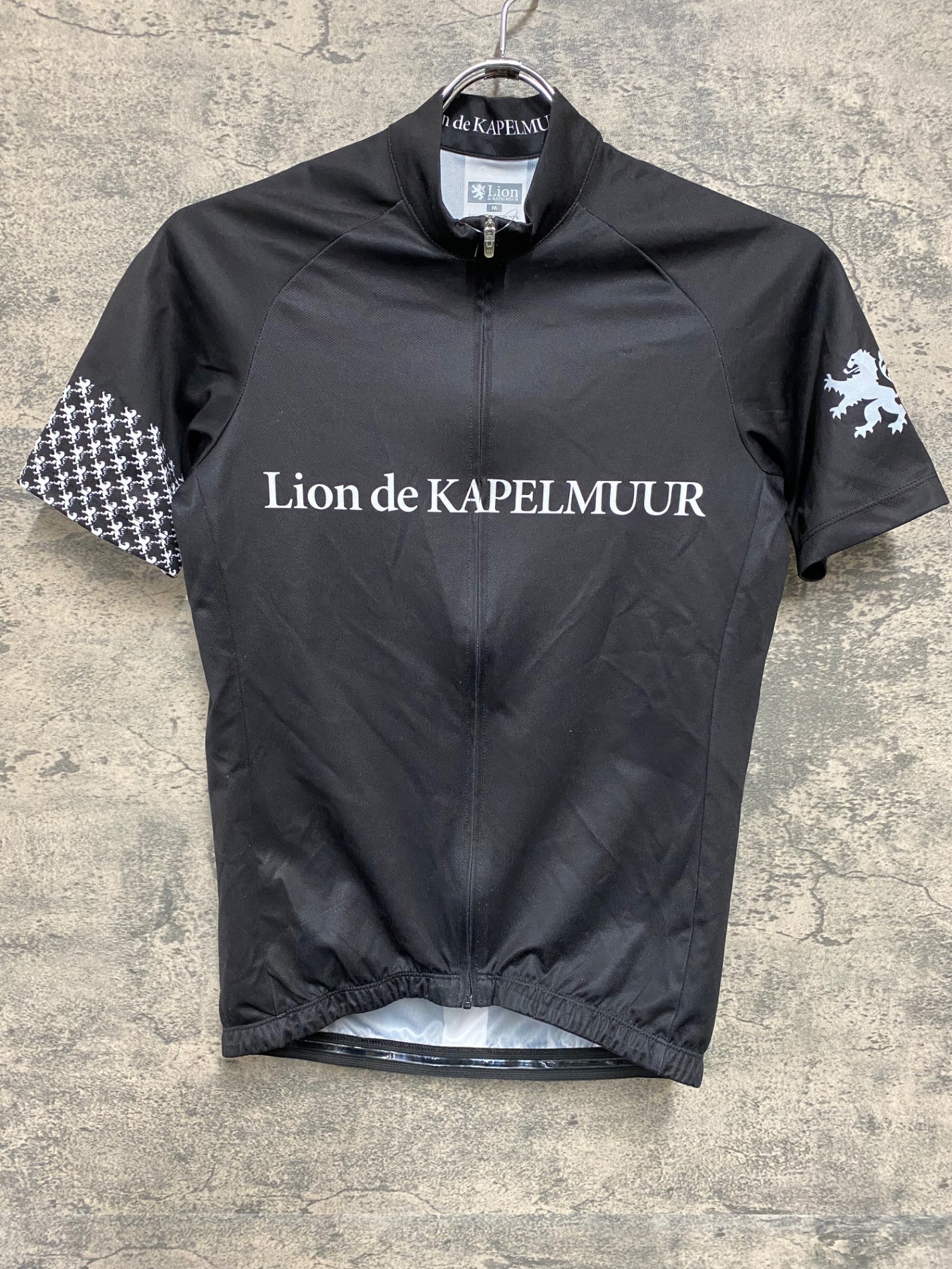 JB968 リオンドカペルミュール Lion de KAPELMUUR 半袖 サイクルジャージ M 黒