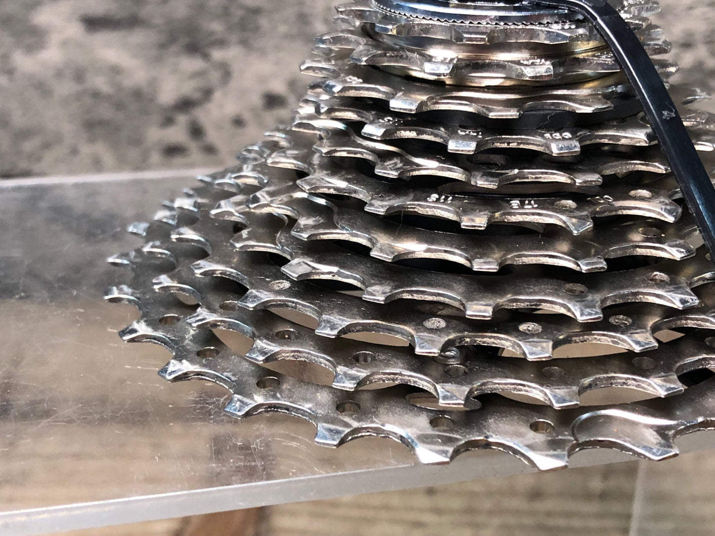 IZ949 シマノ SHIMANO 105 CS-5800 スプロケット 11-28T 11S