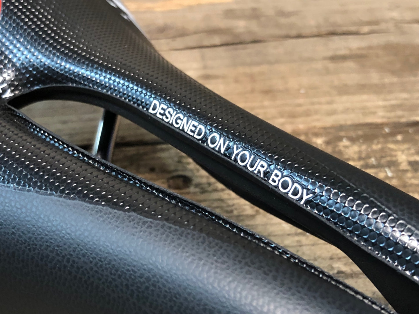 JA564 SELLE SMP ヘル hell S サドル 黒 138mm aisi 304 tubeレール