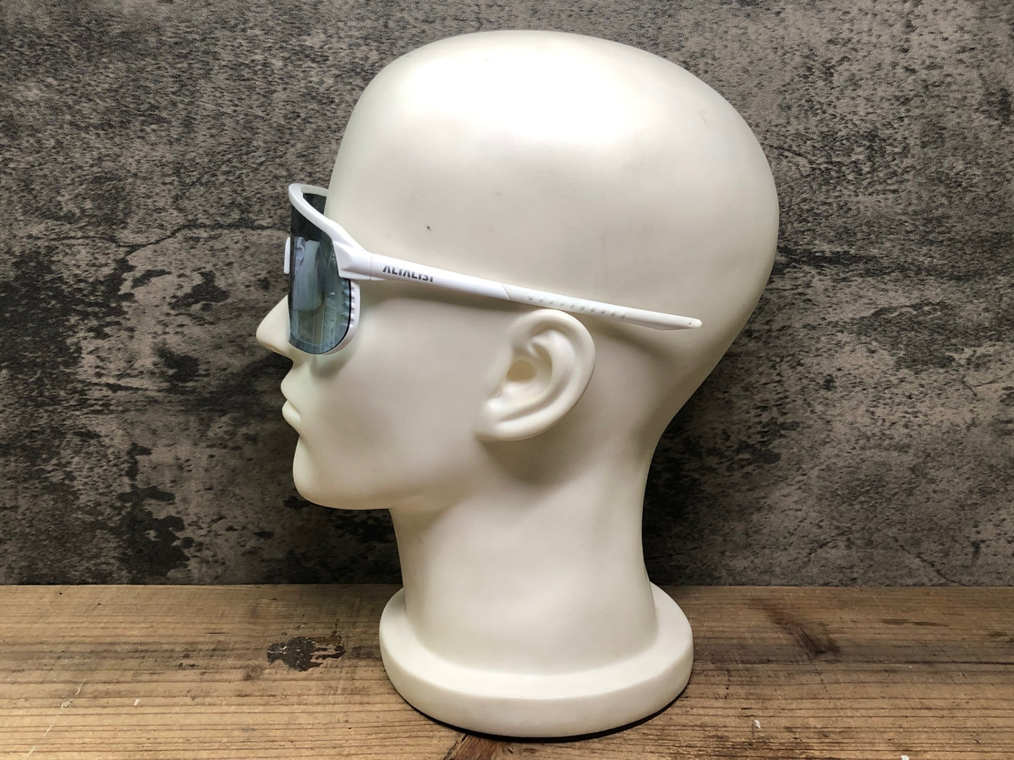 IY982 アルタリスト ALTALIST KAKU サングラス アイウェア 白 ※レンズ小傷