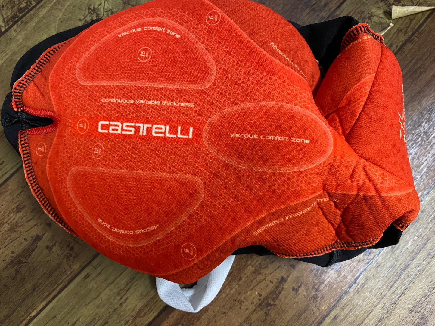 JC657 カステリ CASTELLI ROSSO CORSA ビブショーツ 黒 赤 L 未使用