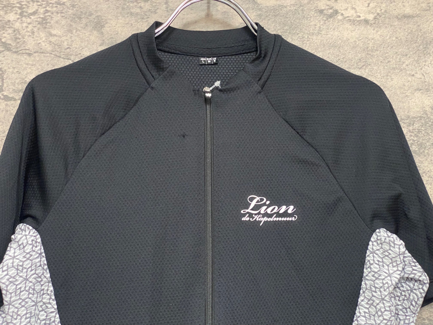 IZ066 リオンドカペルミュール Lion de KAPELMUUR 半袖 サイクルジャージ 黒 白 L