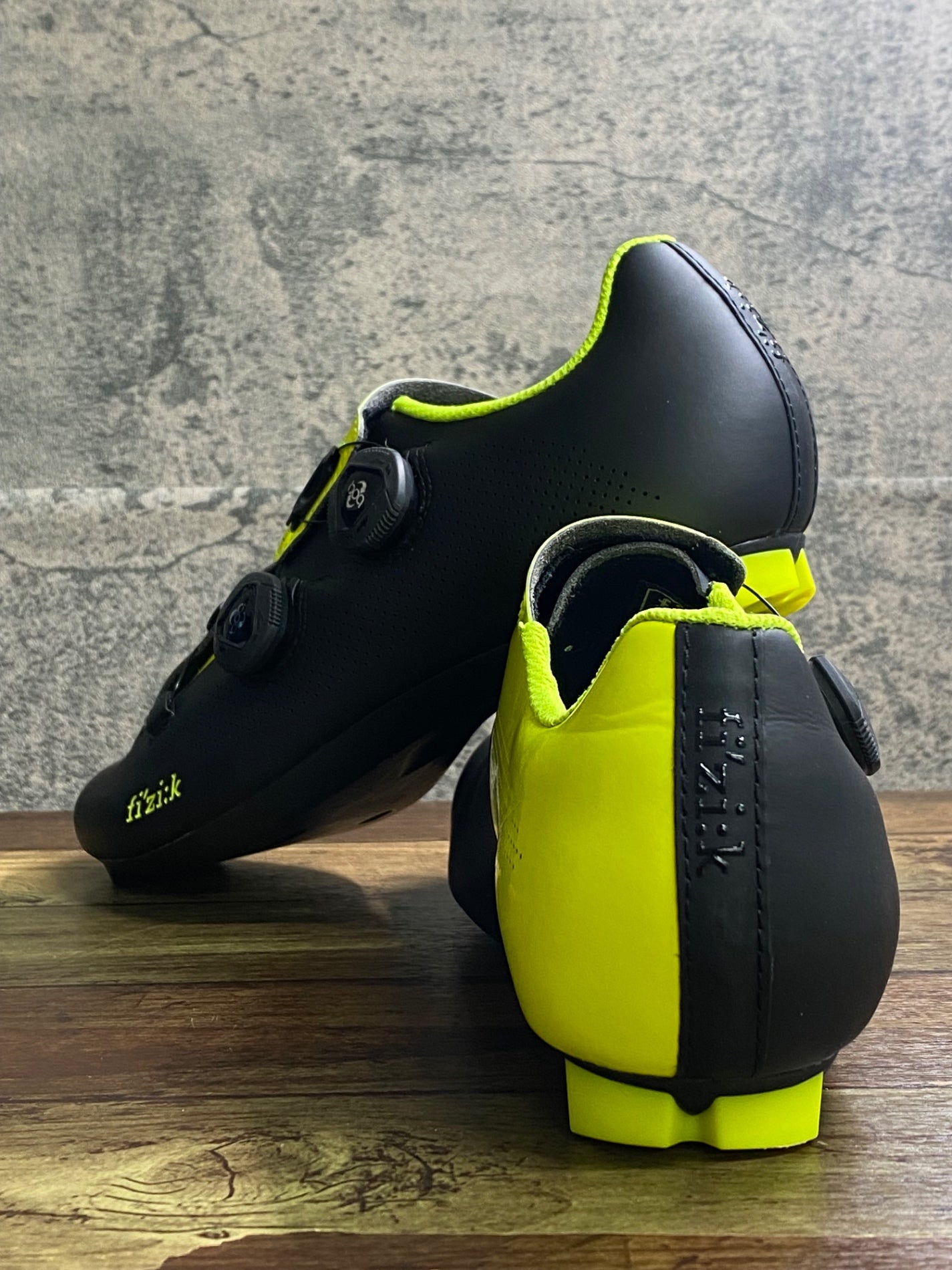 IY815 フィジーク fizik ARIA R3 ビンディングシューズ EU 41.5 SPD-SL