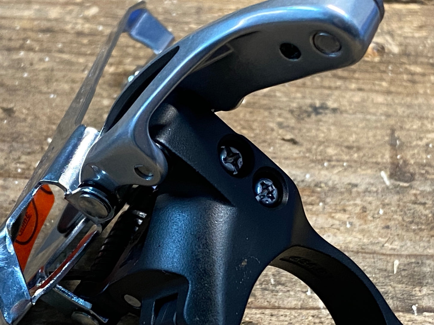 IR374 シマノ SHIMANO 105 FD-5800 フロントディレイラー 直付け 黒