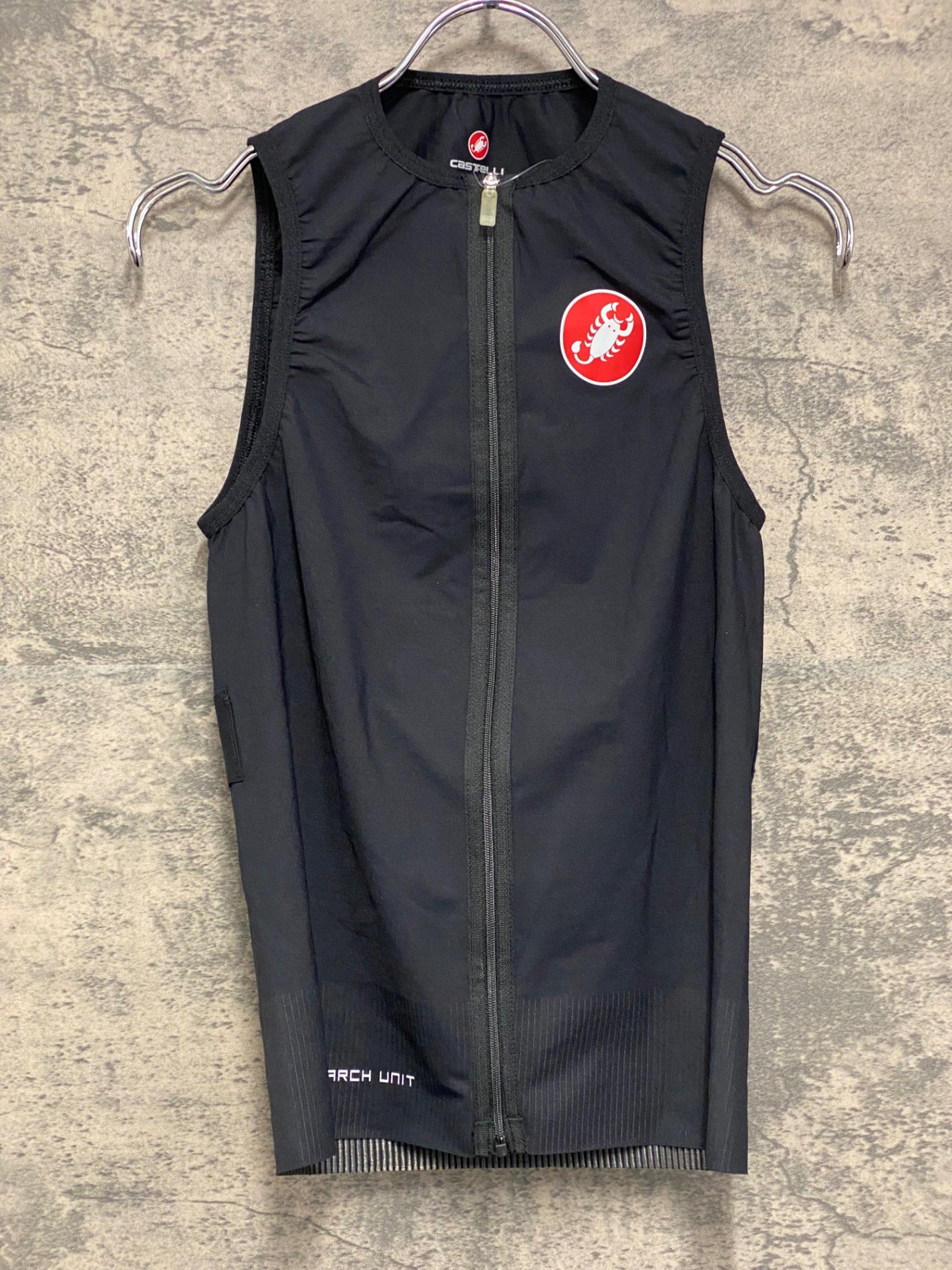 IZ468 カステリ CASTELLI ROSSOCORSA BODY PAINT ジレ サイクルベスト 黒 S