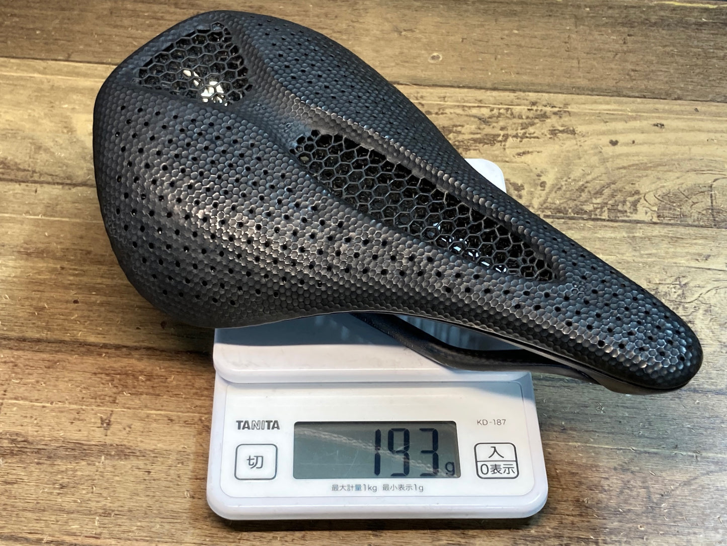 IY068 スペシャライズド SPECIALIZED パワー ミラー S-WORKS POWER MIRROR 143㎜ サドル カーボンレール ※メッシュ構造切れ 座面一部へたり