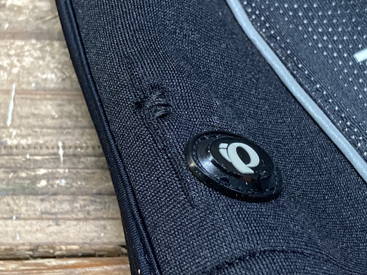 IU207 パールイズミ PEARL iZUMi シューズカバー 裏起毛 WINDBREAK TITANIUM 黒 L