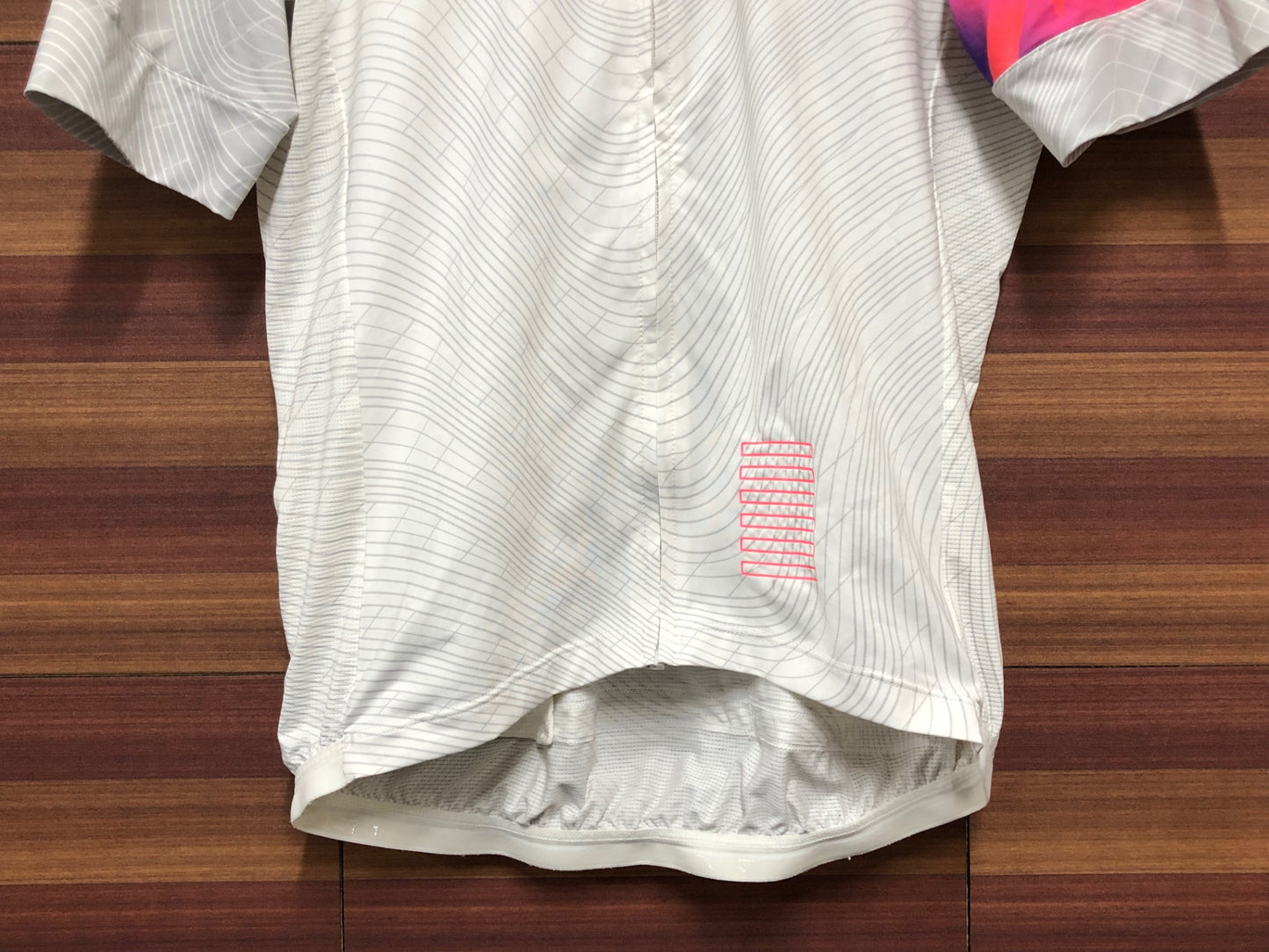 IN260 ラファ RAPHA EF EDUCATION FIRST PRO TEAM TRAINING JERSEY 半袖 サイクルジャージ 白 Mサイズ 未使用