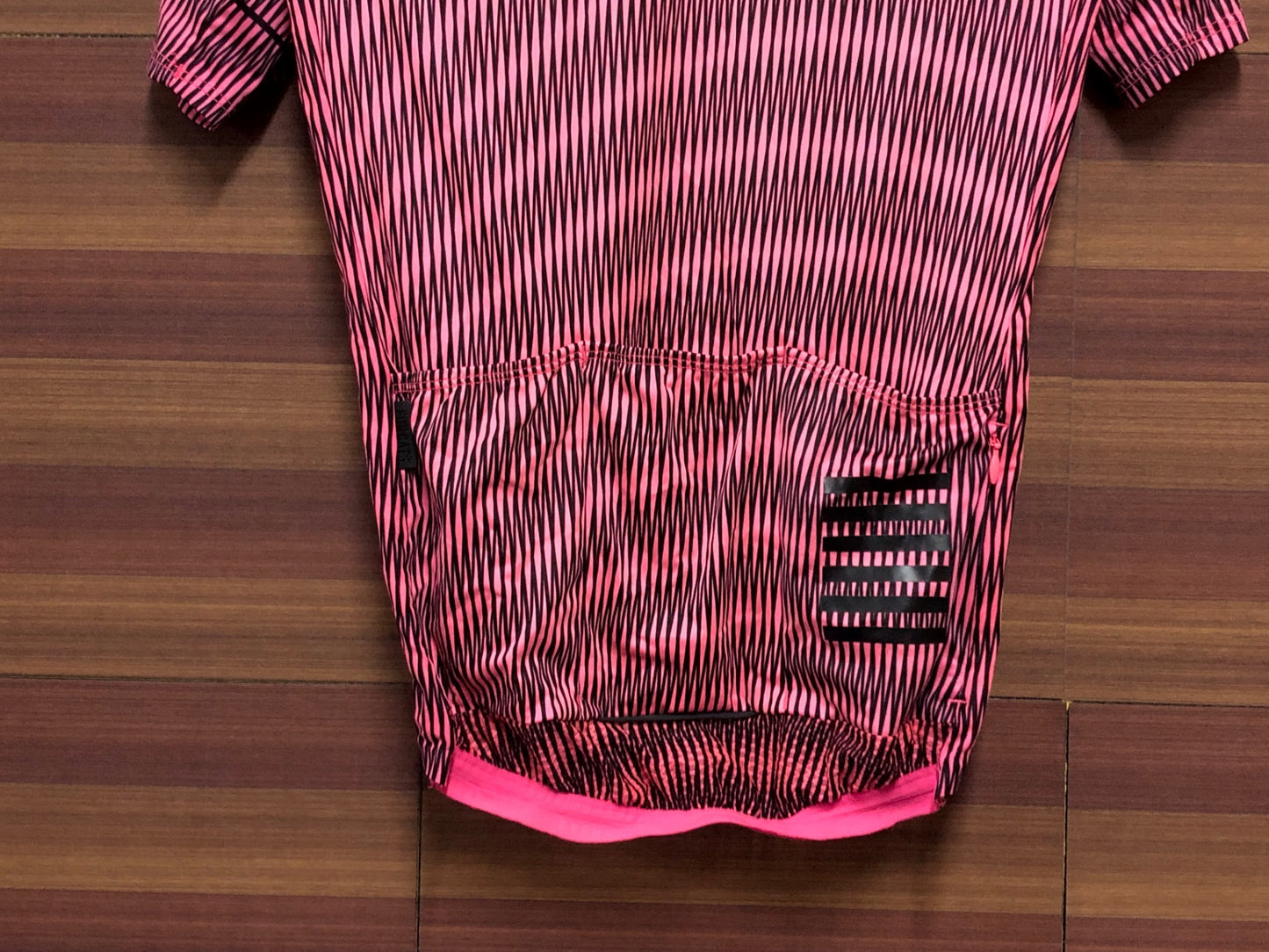IL657 ラファ Rapha プロチームフライウェイトジャージ PRO TEAM FLYWEIGHT JERSEY ピンク黒 XS