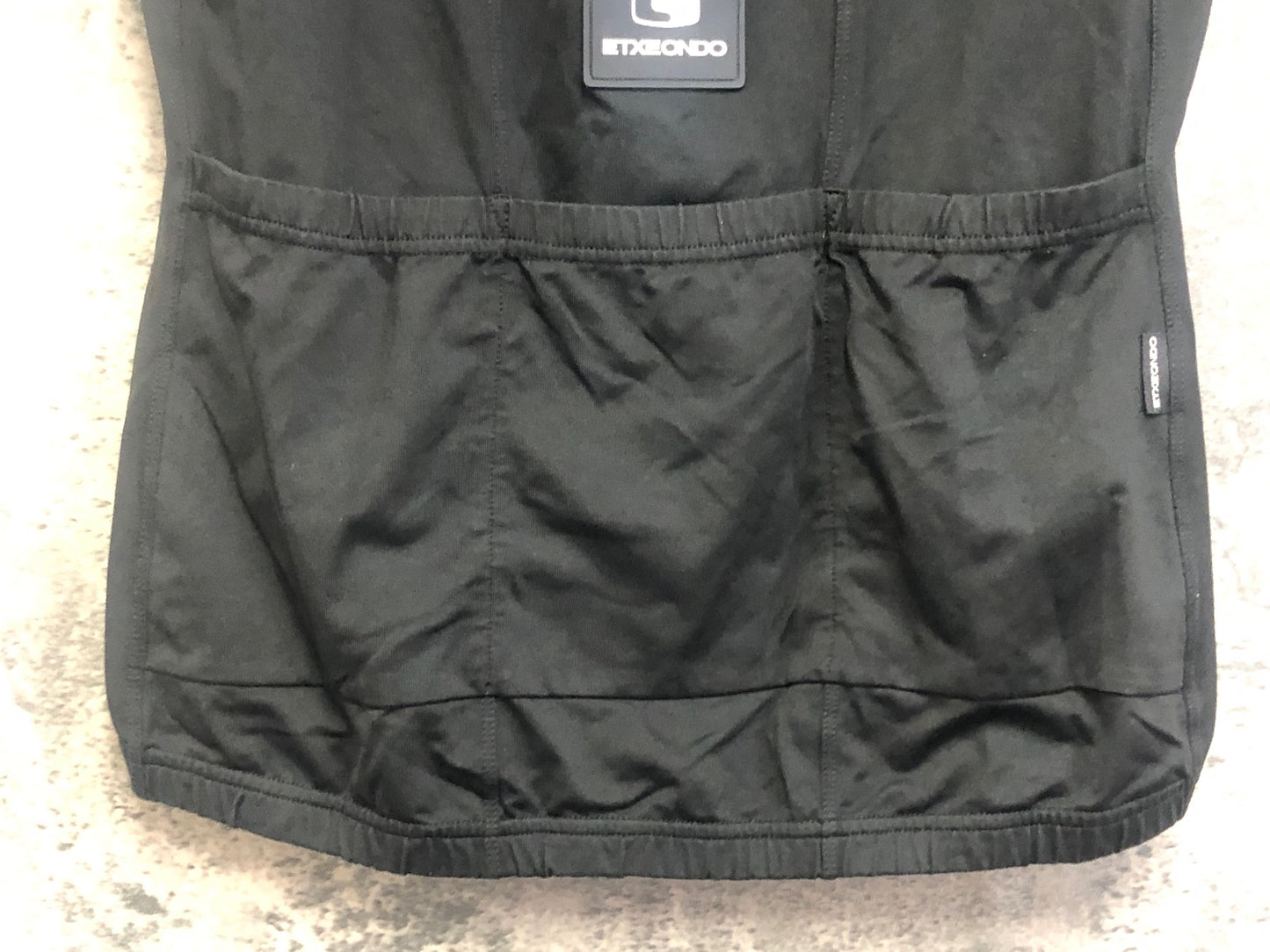 IX171 エチュオンド ETXEONDO 半袖 サイクルジャージ 黒 M