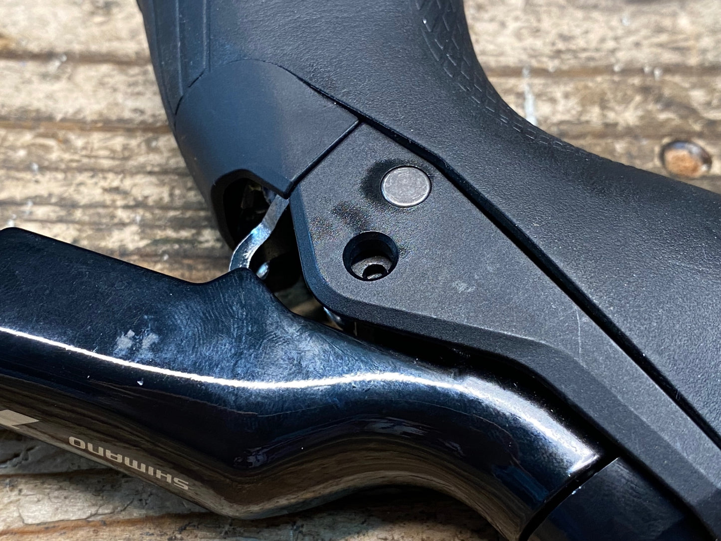 IT145 シマノ SHIMANO 105 ST-R7020 STIレバー 油圧ディスク 11S 右のみ ※クラック有