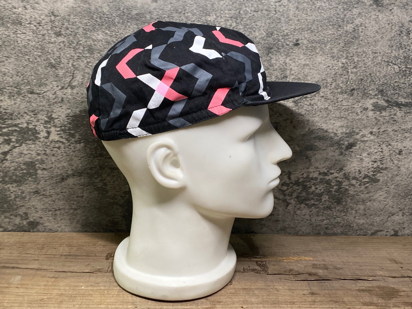 IS730 ラファ Rapha サイクルキャップ 黒 白 ピンク フリーサイズ