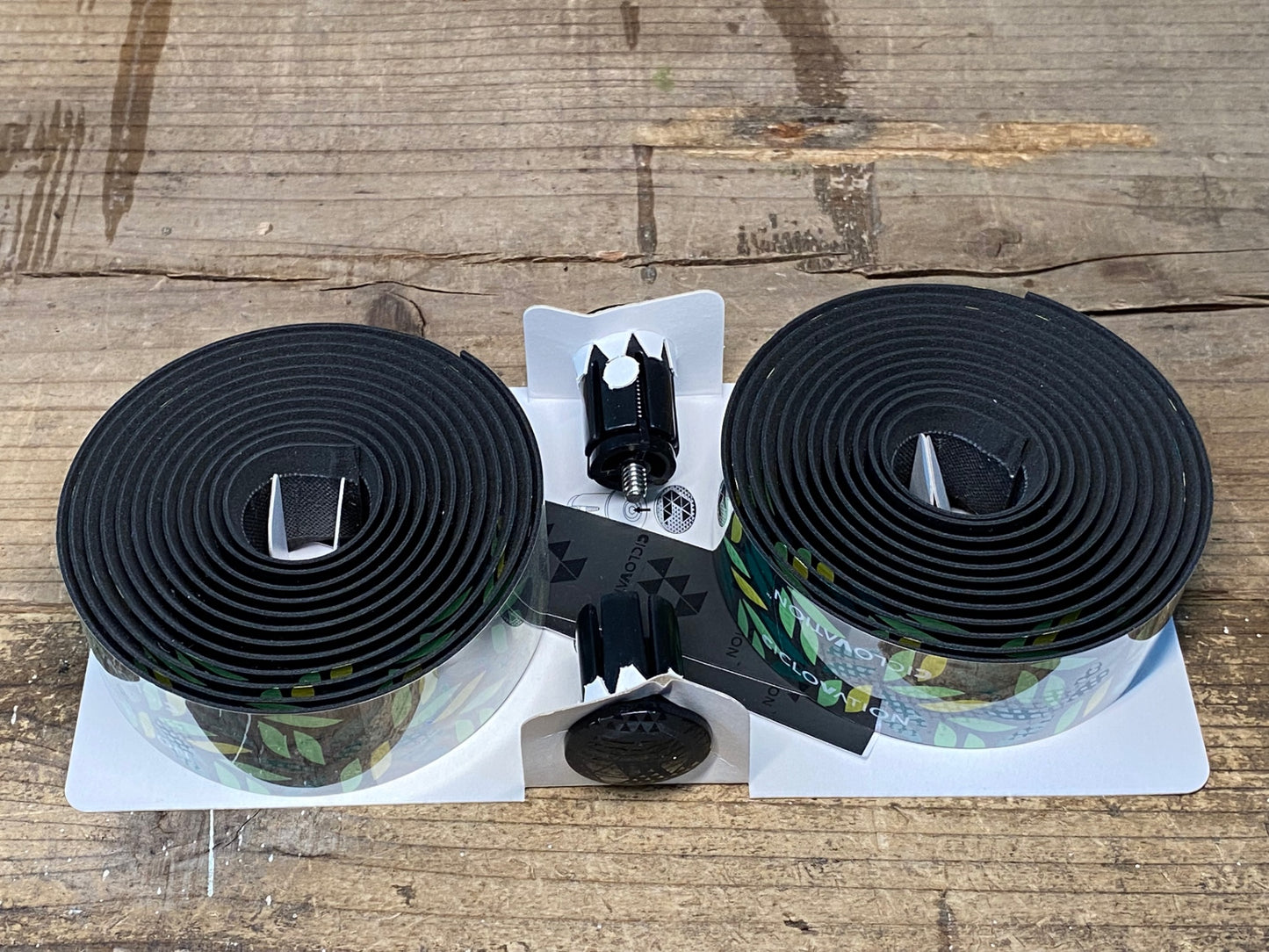 IY266 シクロべーション CICLOVATION LEATHER TOUCH RAINFOREST バーテープ 黒 緑