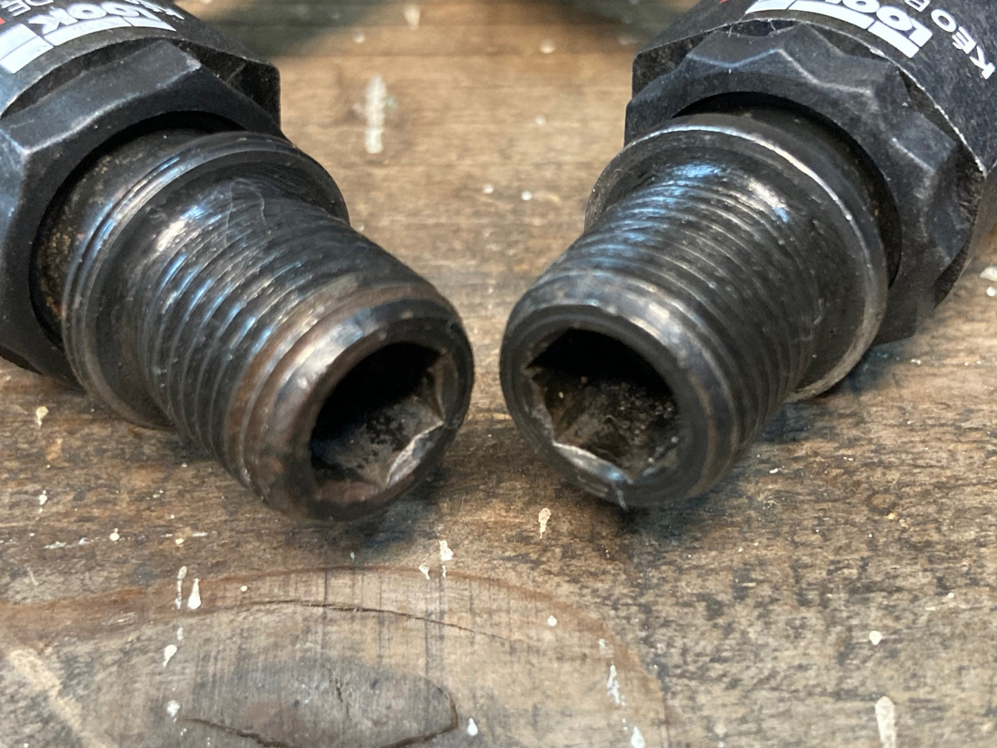 IP028 ルック LOOK KEOBLADE CARBON ビンディングペダル