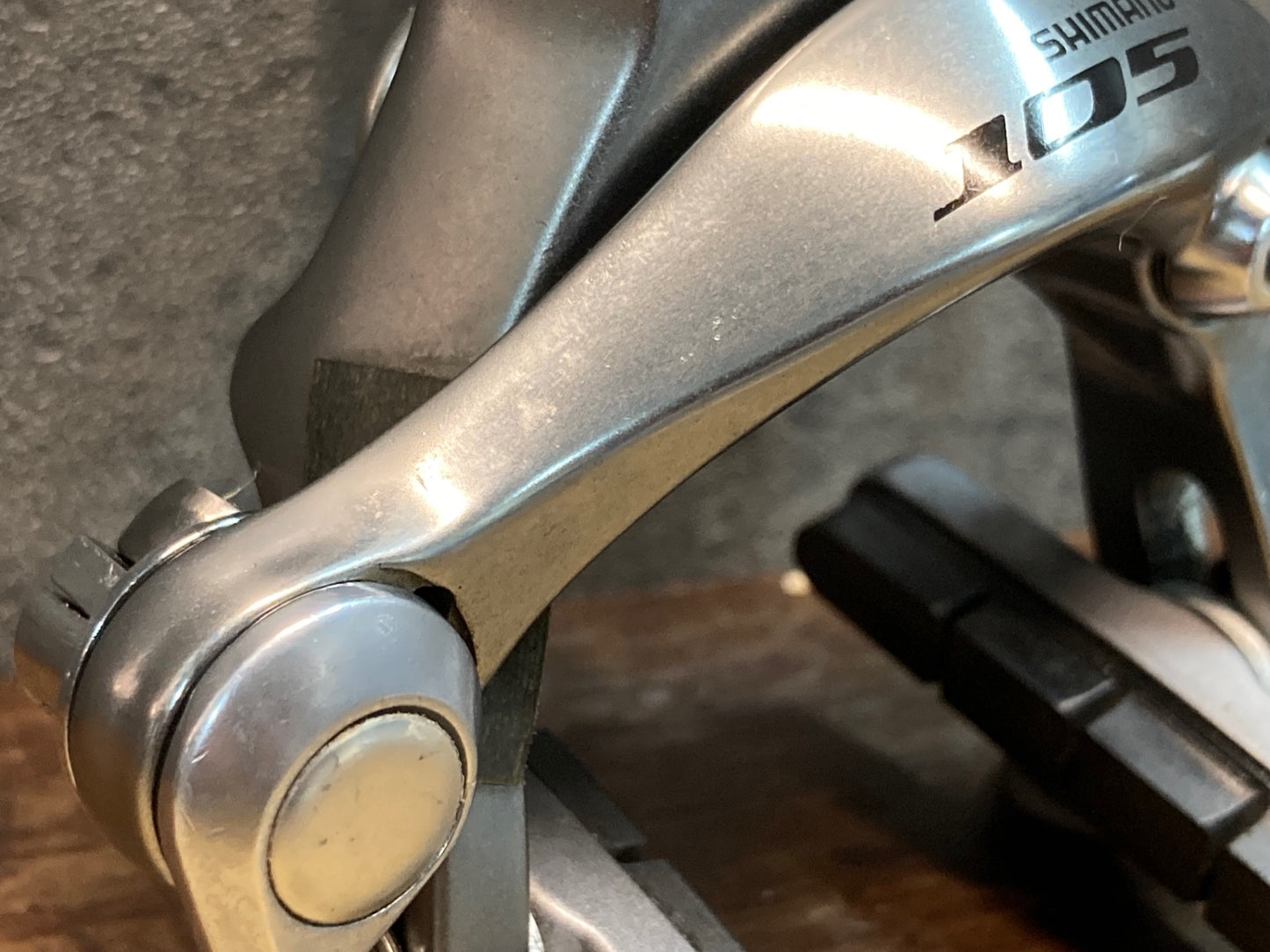 IR502 シマノ SHIMANO 105 BR-5700 キャリパーブレーキ 前後セット シルバー