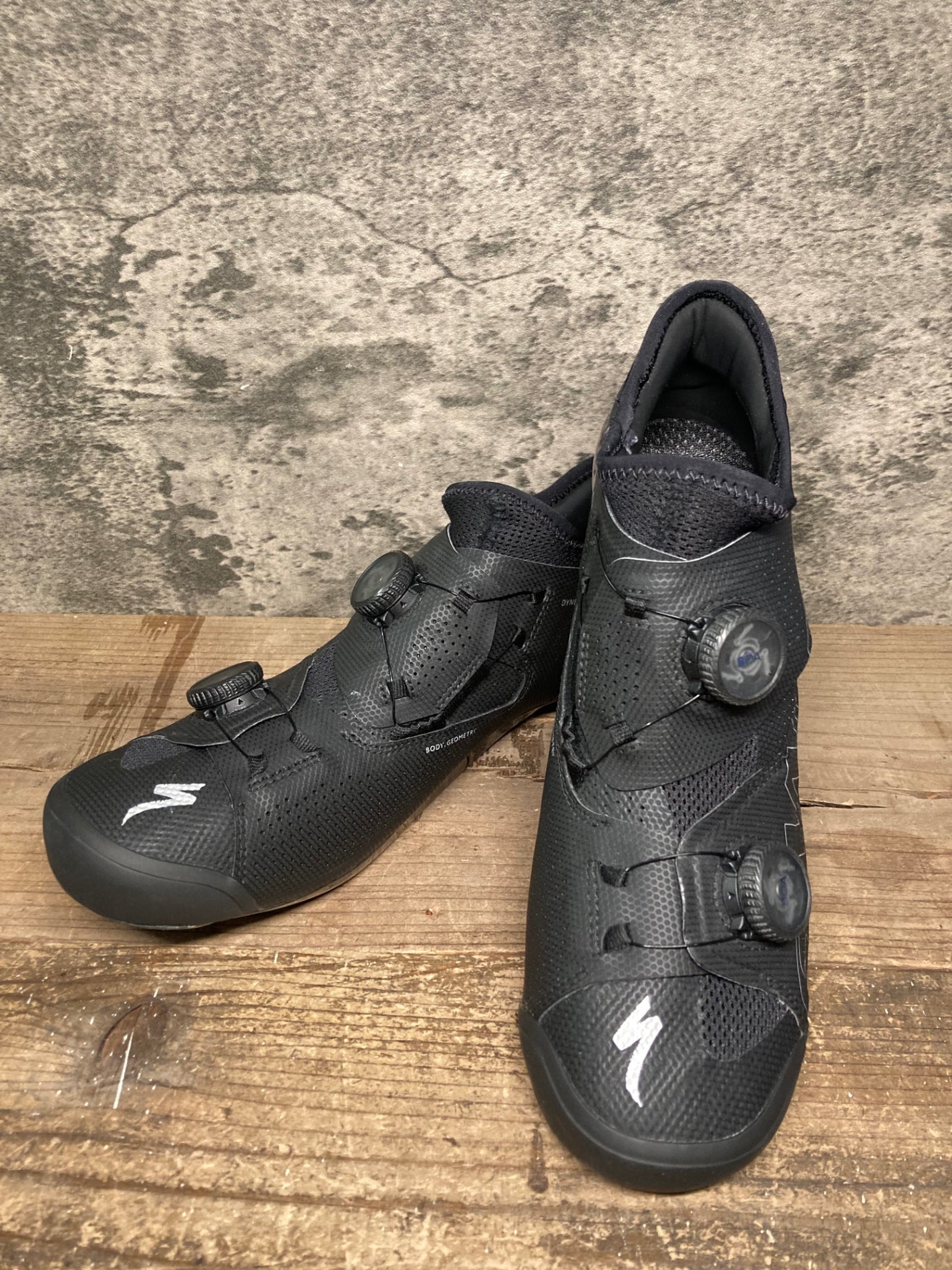 IY575 スペシャライズド SPECIALIZED エスワークス S-WORKS ARES ビンディングシューズ 黒 EU 41