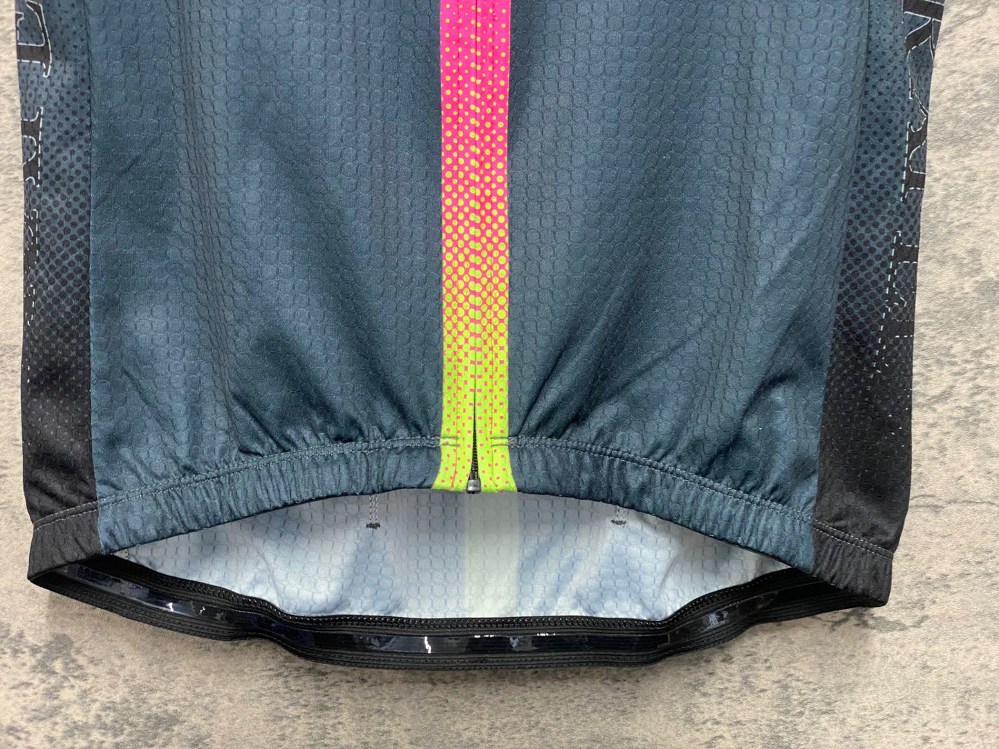 JA646 リオンドカペルミュール Lion de KAPELMUUR 半袖 サイクルジャージ 黒 ピンク M