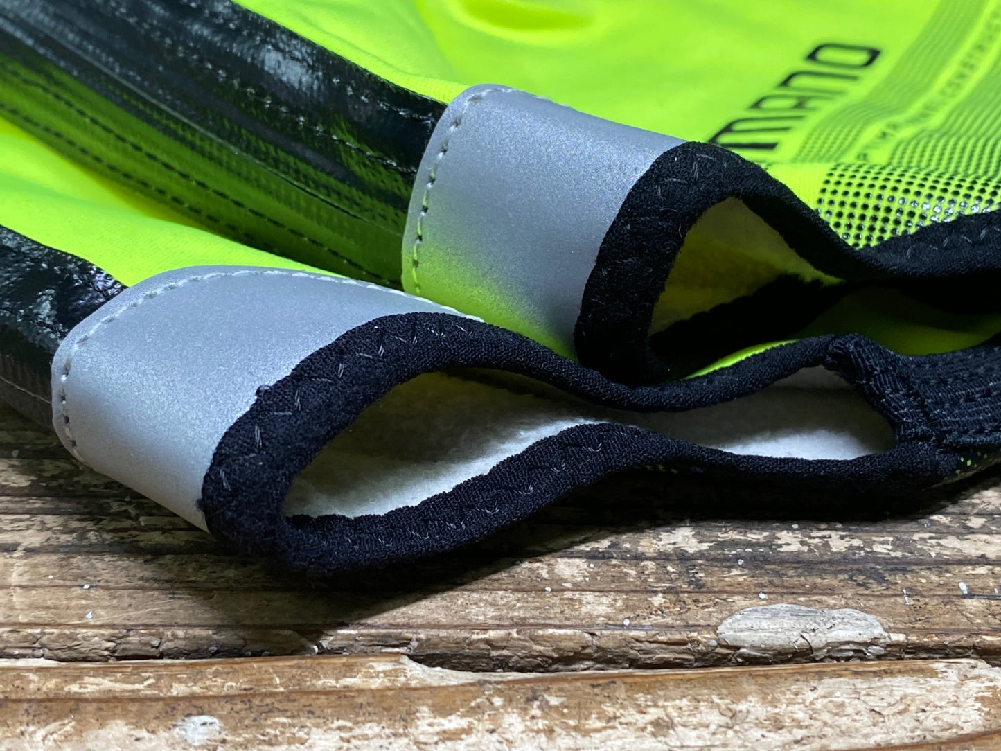 IY448 シマノ SHIMANO シューズカバー 黄 L 裏起毛