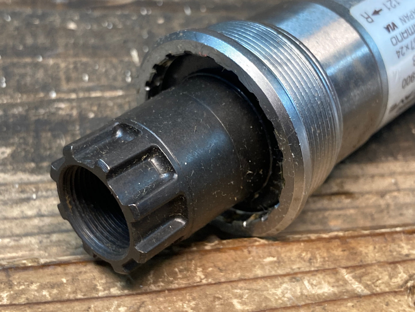 IS152 シマノ SHIMANO ネクサーヴ NEXAVE BB-C900 BB 121mm 68mm