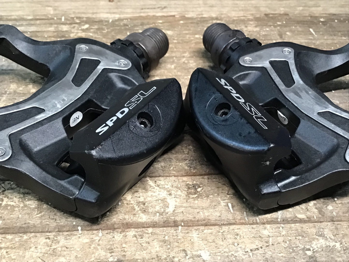 IN677 シマノ SHIMANO PD-R550 ビンディングペダル SPD-SL