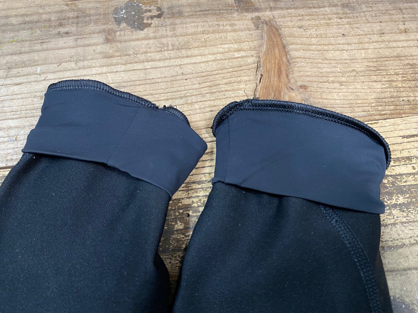 JC096 ゴア GORE BIKE WEAR アームカバー 黒 M GORE-WINDSTOPPER