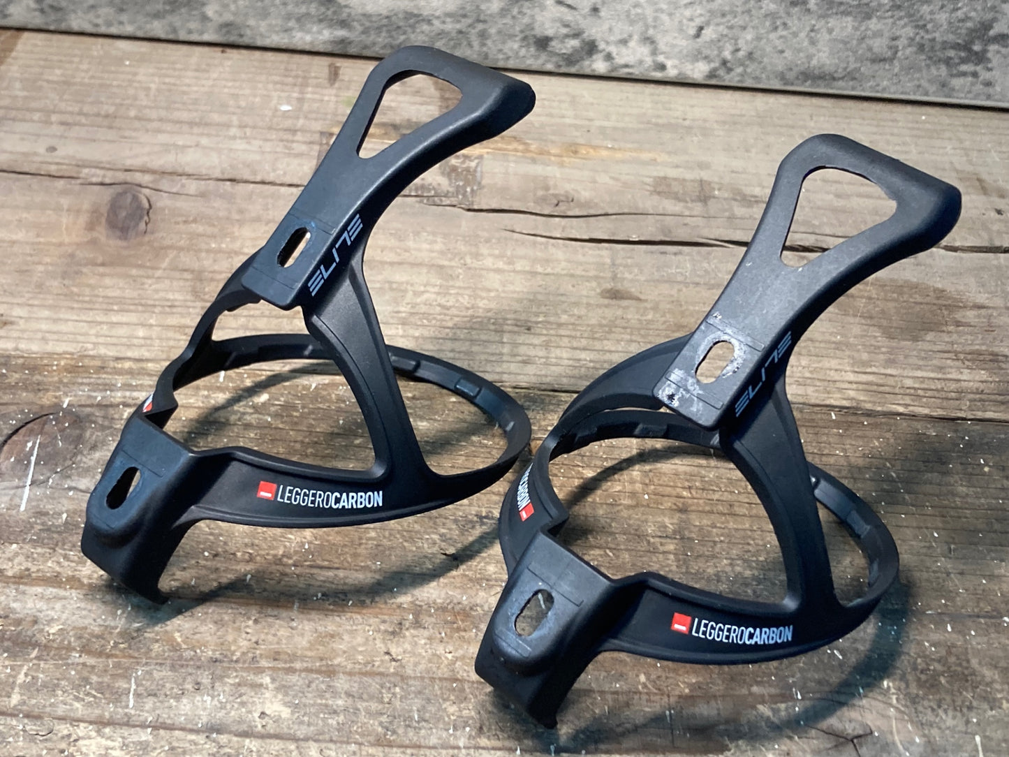 IQ924 エリート ELITE LEGGERO CARBON ボトルケージ 2個セット