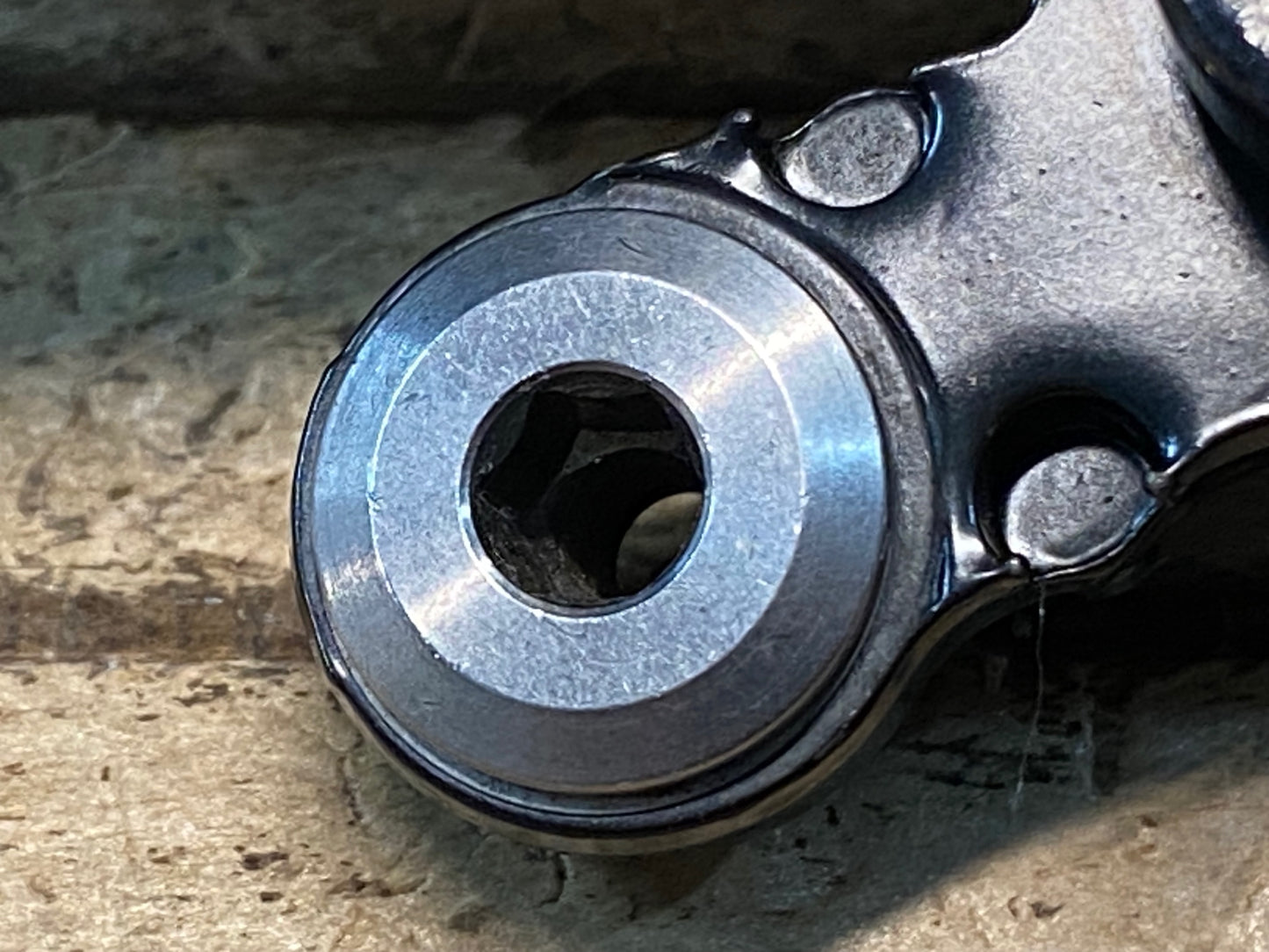 IA421 シマノ SHIMANO 105 RD-R7000 リアディレイラー SS