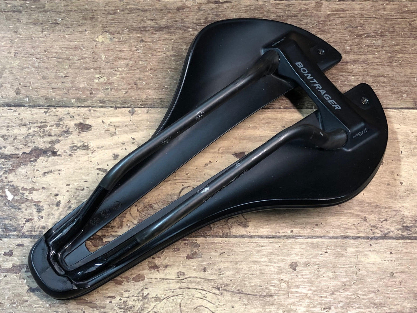 IH915 ボントレガー BONTRAGER AEOLUS PRO サドル カーボンレール 145mm