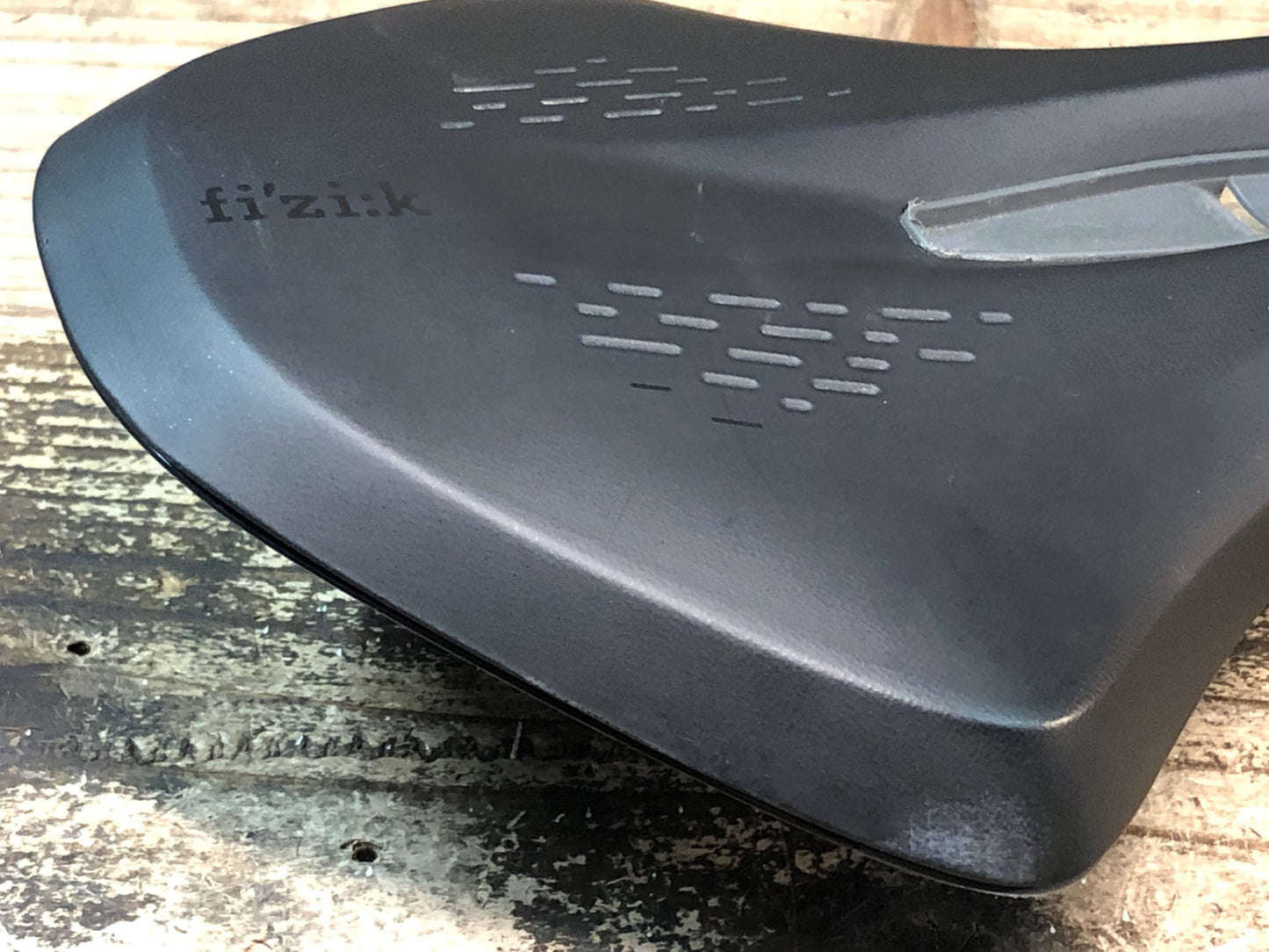 JD710 フィジーク fizik TERRA ARGO X5 サドル 160mm S-Alloy