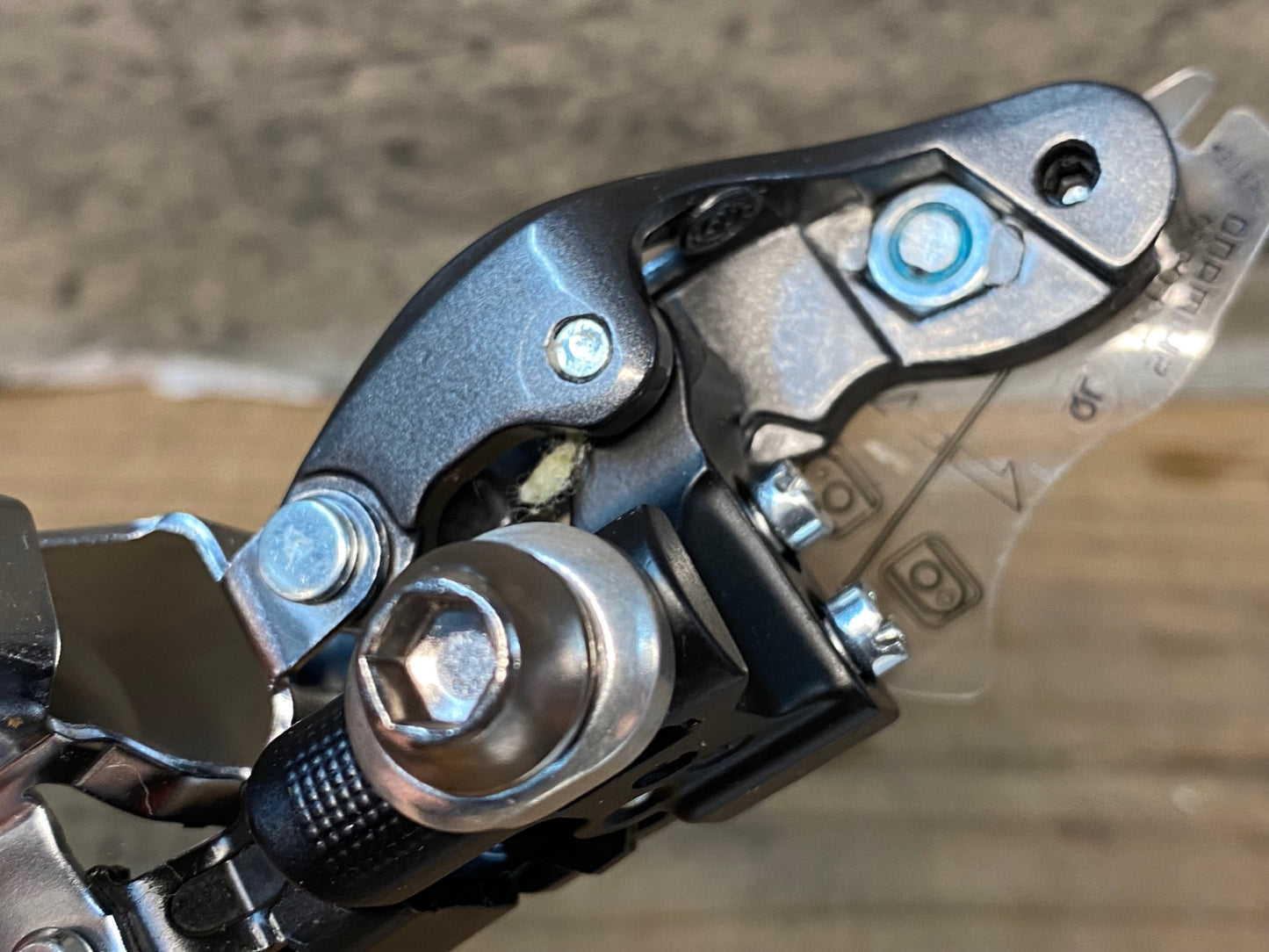 IQ422 シマノ SHIMANO クラリス CLARIS FD-R2000 フロントディレイラー 直付け 未使用