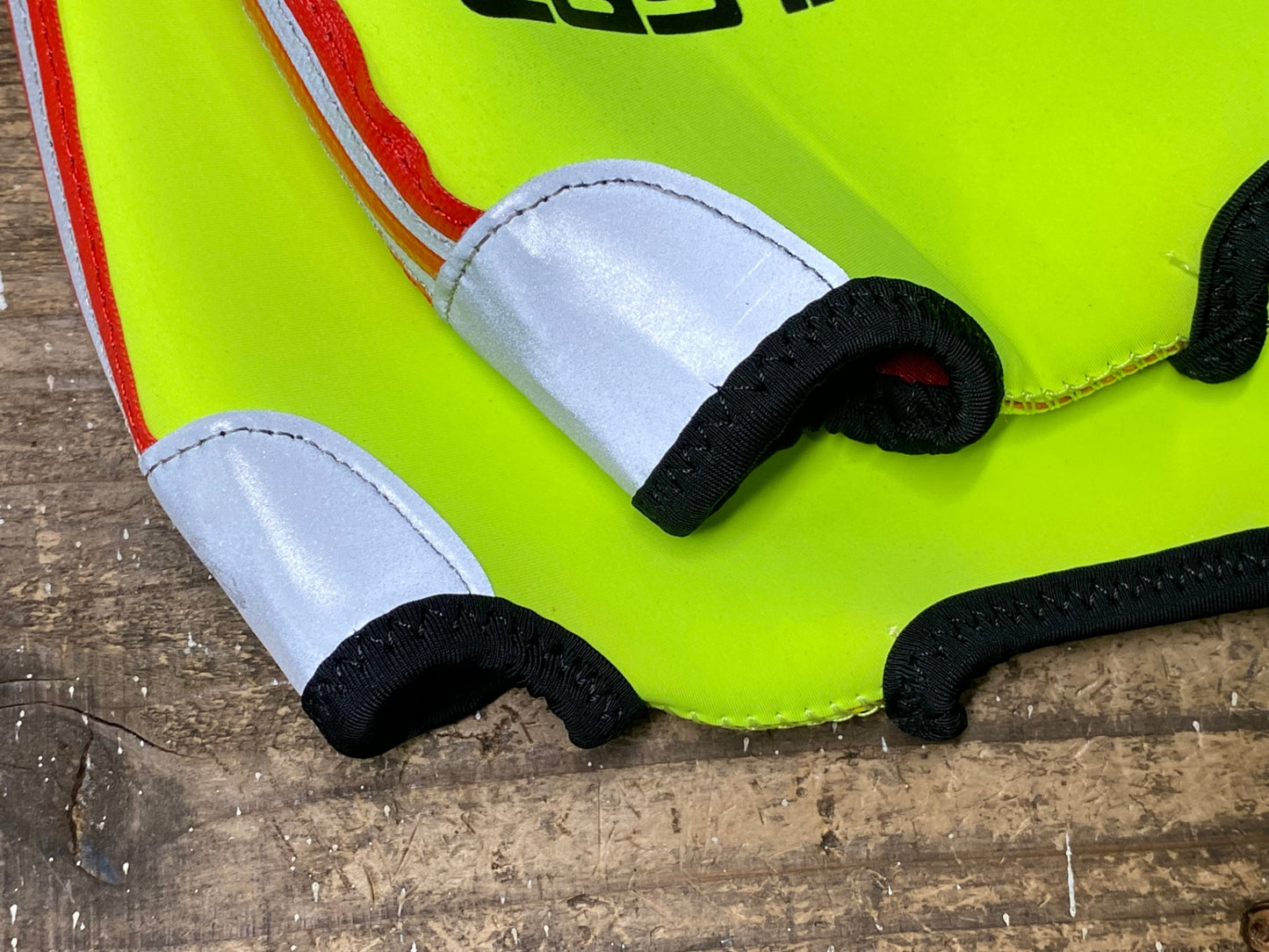 IV960 カステリ CASTELLI DILUVIO C シューズカバー 黄 S/M