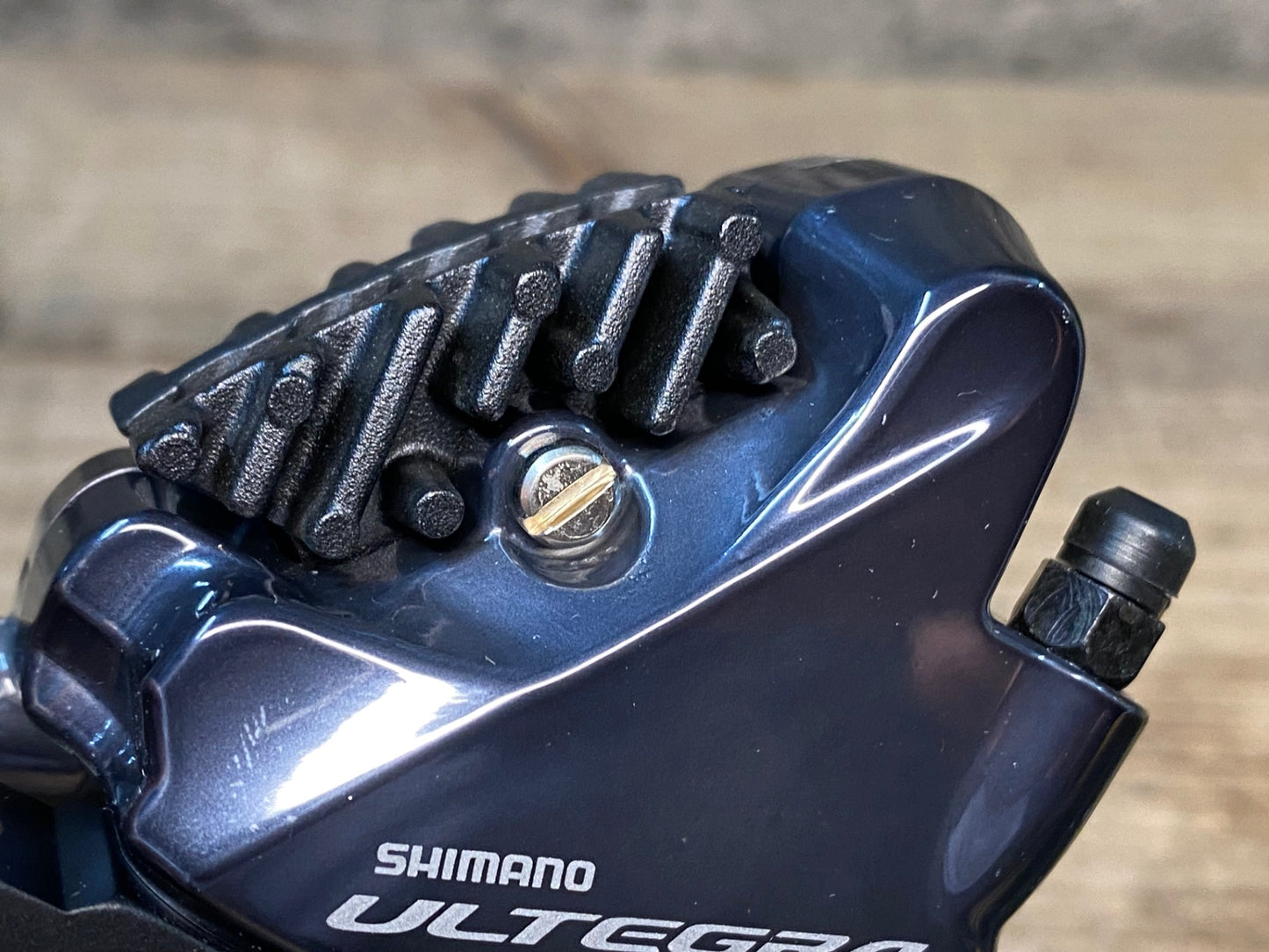 IV582 シマノ SHIMANO アルテグラ ULTEGRA BR-R8070 ディスクブレーキ キャリパー フロント