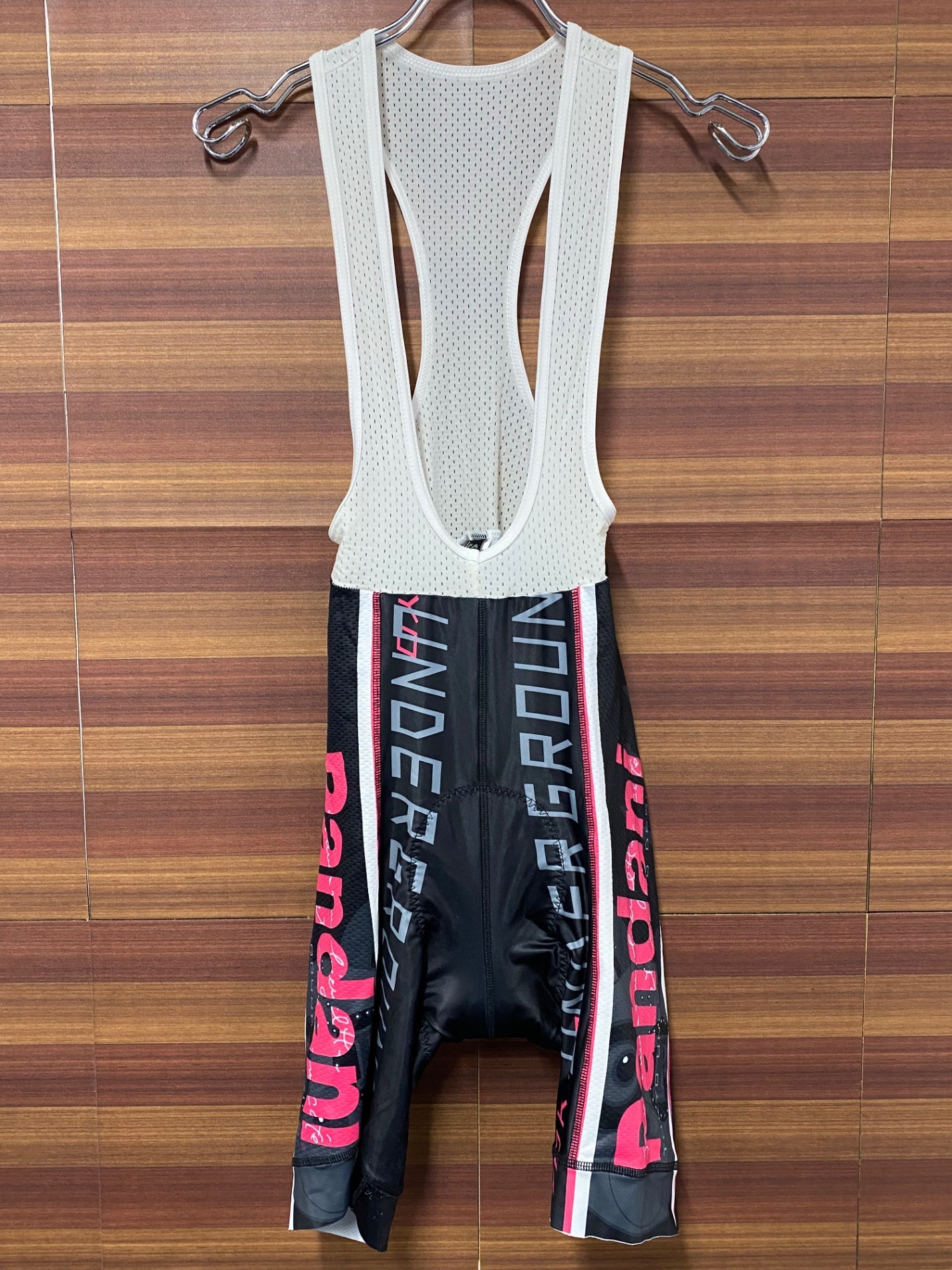 IT124 パンダーニ Pandani ビブショーツ 黒 S