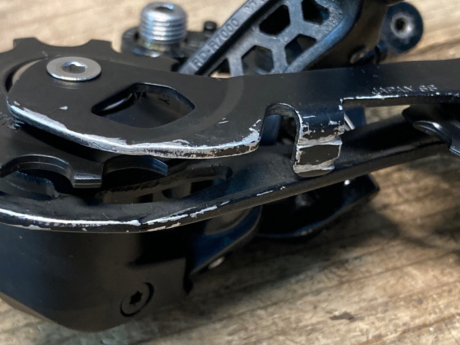IB817 シマノ SHIMANO 105 RD-R7000 リアディレイラー 黒 11S SS