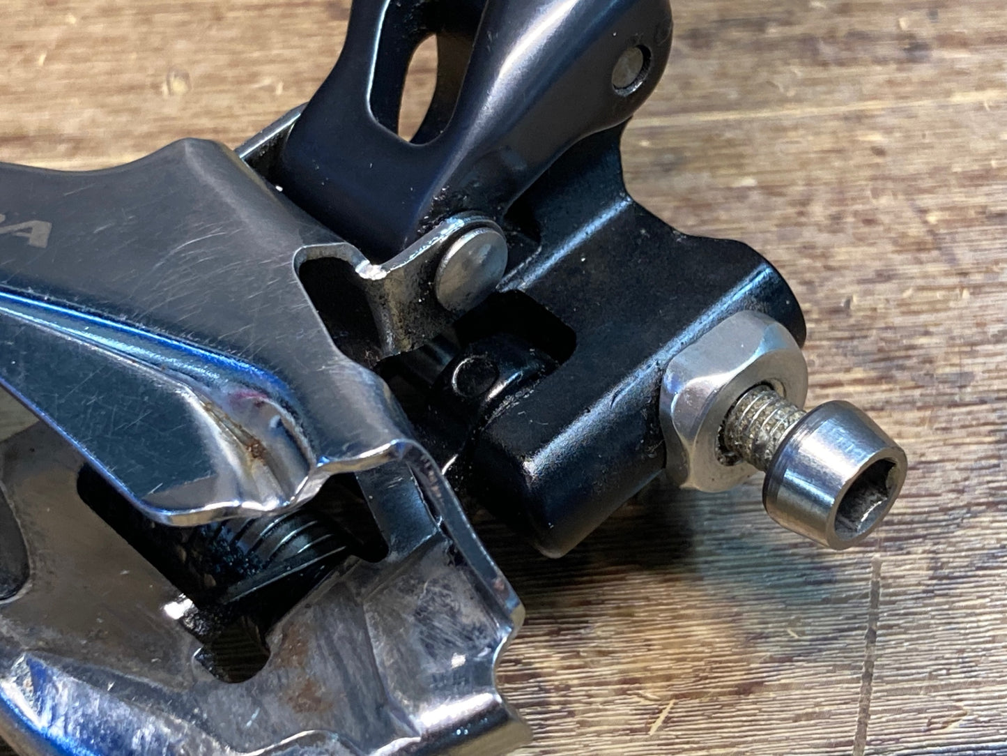 IM831 シマノ SHIMANO アルテグラ ULTEGRA FD-6800 直付 フロントディレイラー 2s ※サポートボルトねじ山なめのためジャンク