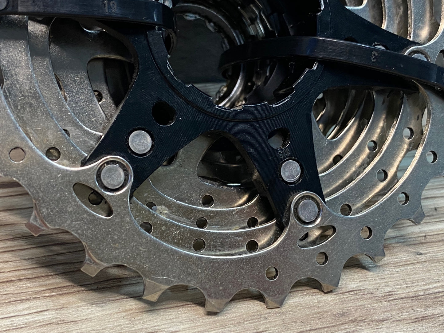 IV011 シマノ SHIMANO 105 CS-5800 スプロケット 11/28T 11S