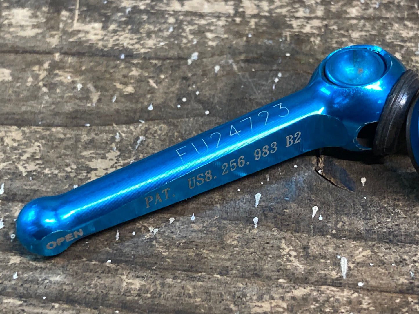 IX979 KCNC Z6 ステンレス クイックレリーズ 前後セット 100/130mm 青