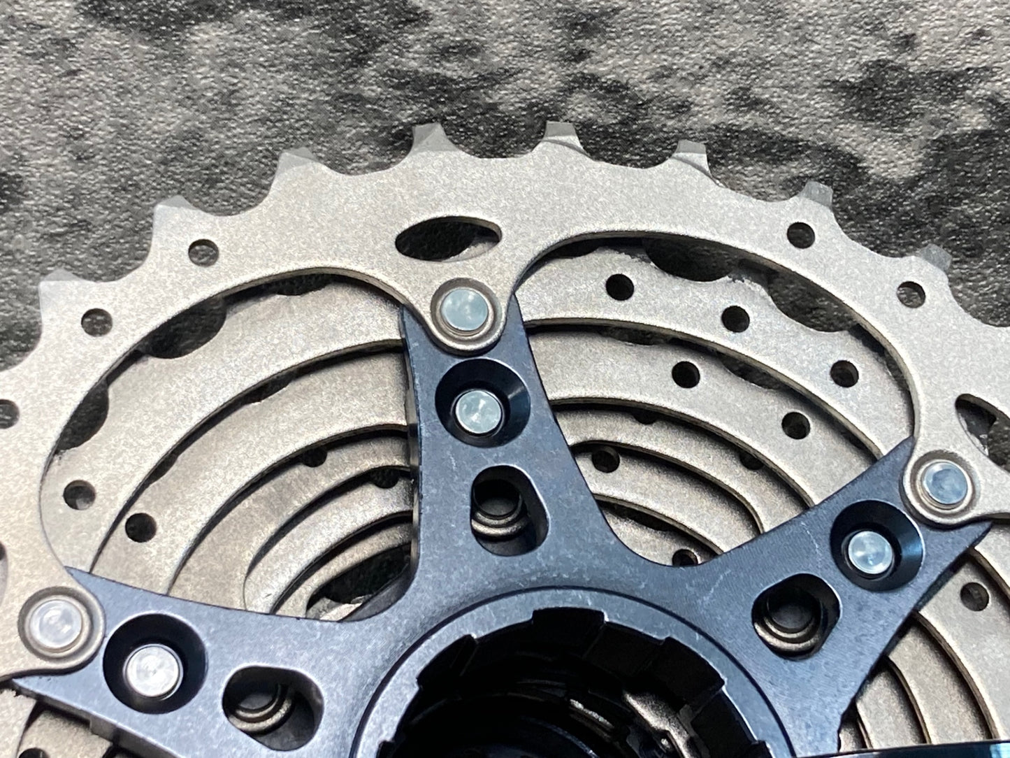 IQ030 シマノ SHIMANO アルテグラ ULTEGRA CS-R8000 スプロケット 11-32T 11s