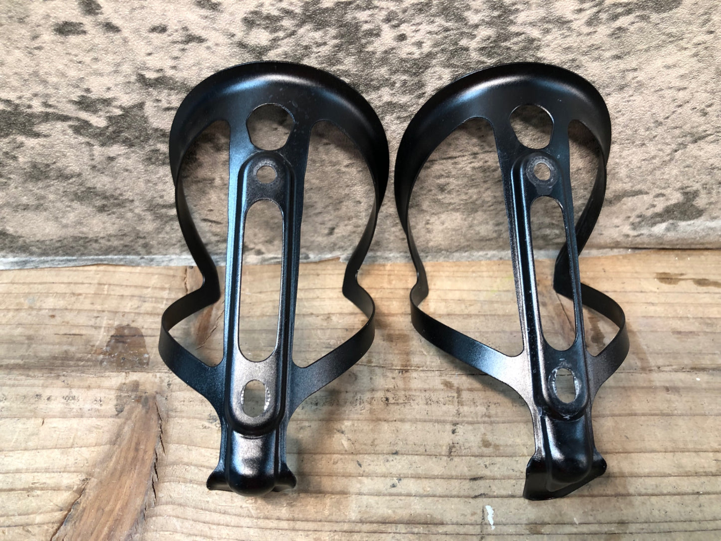 IQ906 スパカズ SUPACAZ FLY CAGE ボトルケージ 2個セット 黒