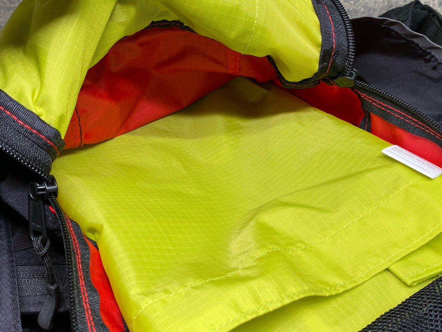 JA797 エルゴン ERGON BX2 バックパック リュックサック 赤 10+1.5L