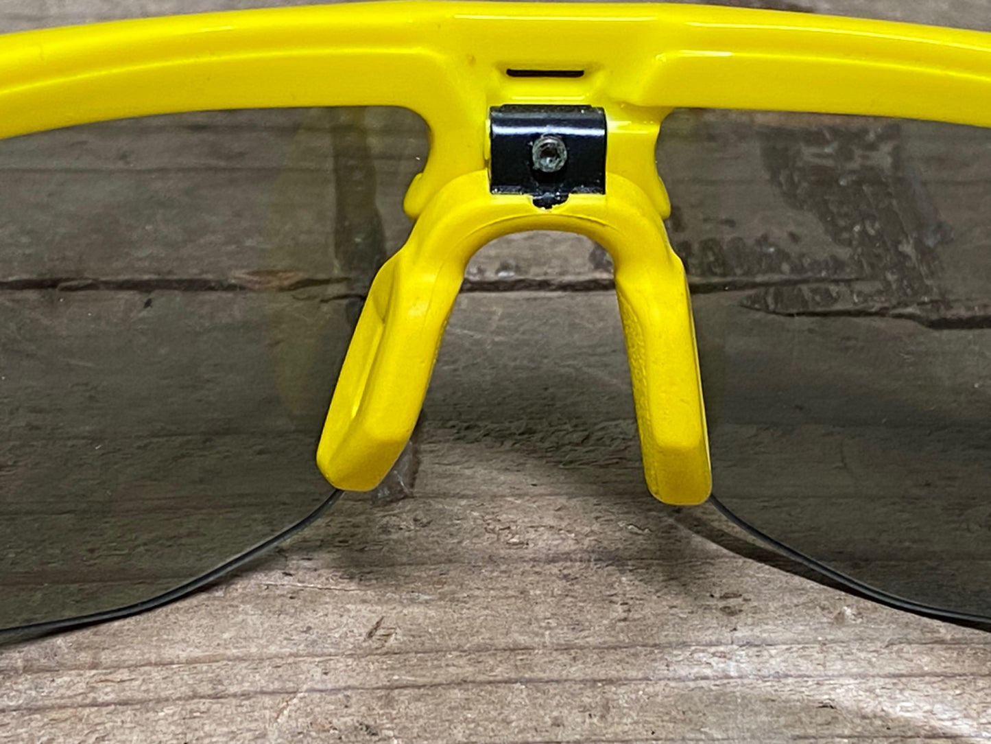 IQ322 ゼロアールエイチプラス zerorh+ コンタドール CONTADOR サングラス アイウェア 黄色 白