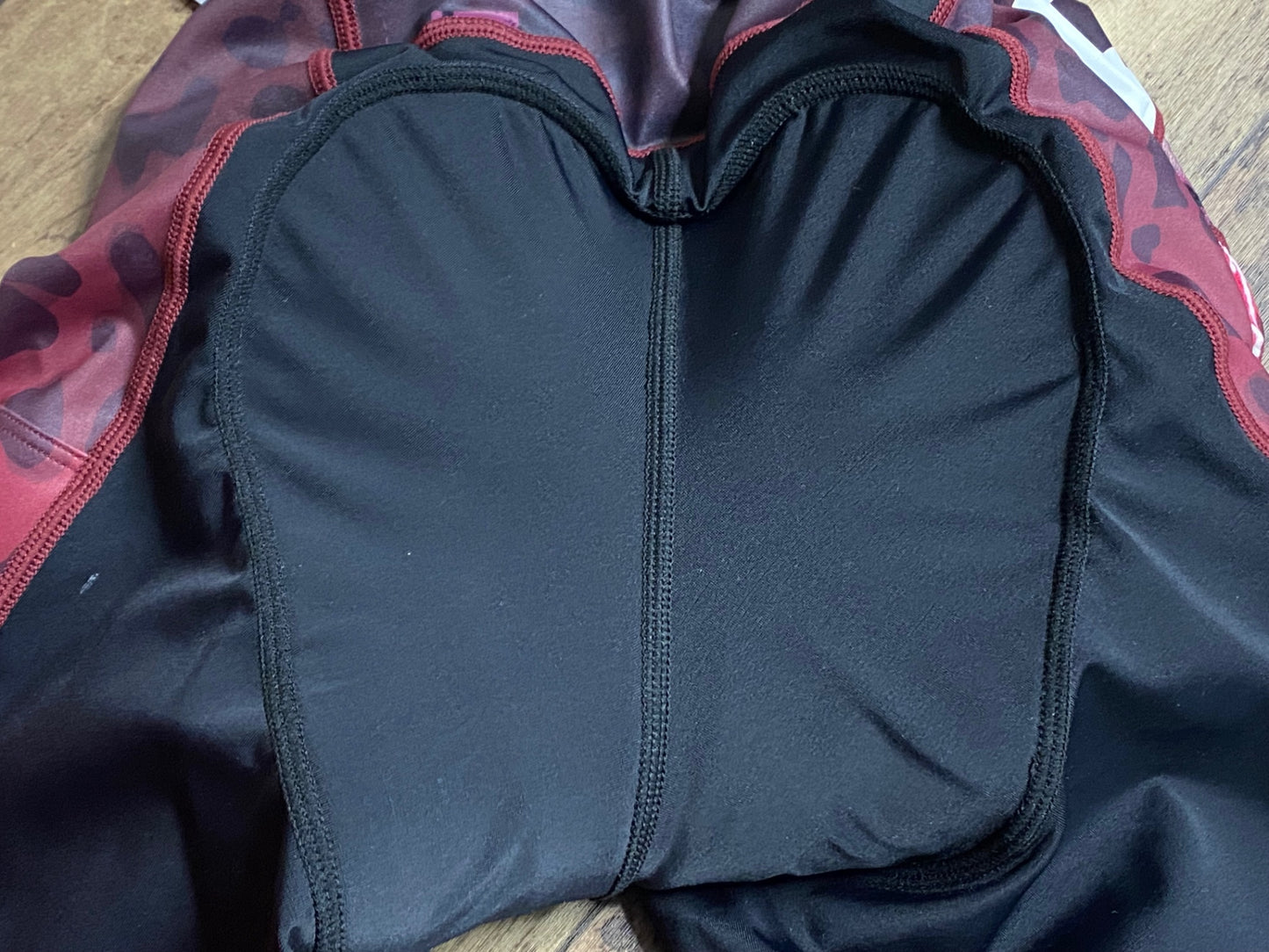 IQ221 パンダーニ PANDANI ビブショーツ ワインレッド L カーゴ